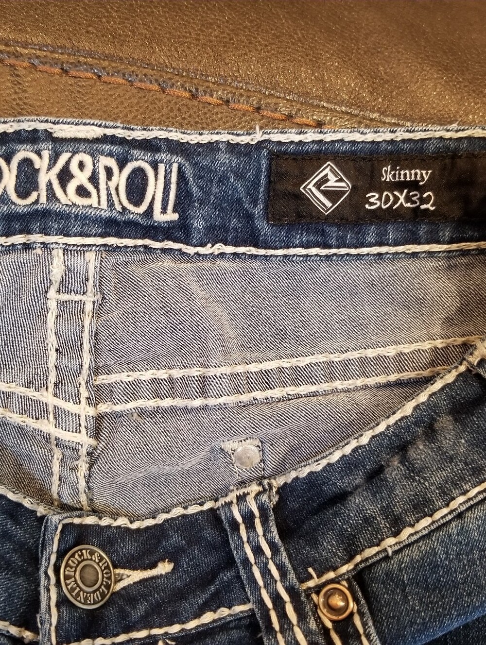 Rock&Roll Cowgirl Jeans 30x32 Actual 31x31 Skinny Low Rise Blue Denim Distressed - Picture 4 of 10